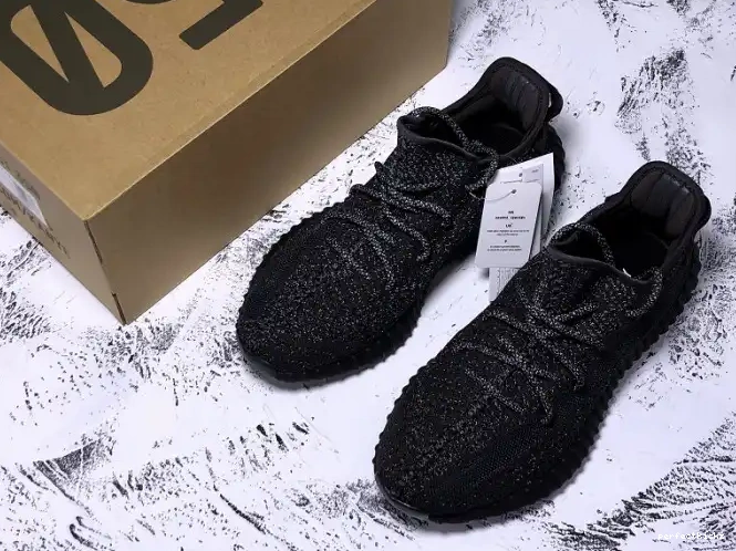 Static (Reflective) V2 FU9007 Black 350 - Adidas Boost Yeezy 0511